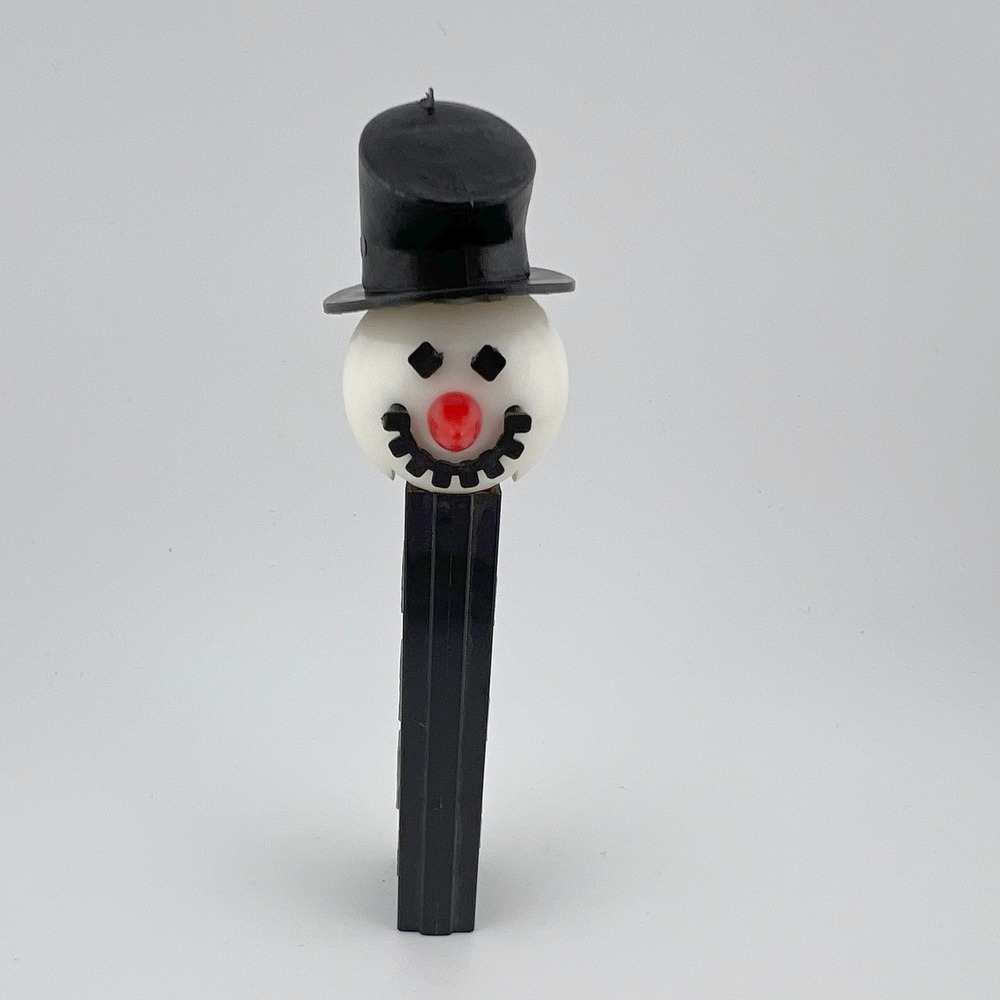 Vintage PEZ Snowman No Feet Austria Black Stem Christmas Holiday